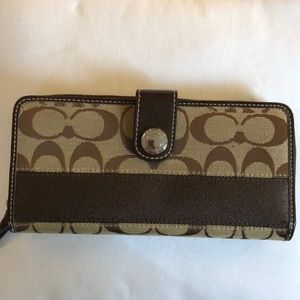 Coach signature print wallet